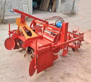 起壟覆膜機(jī)